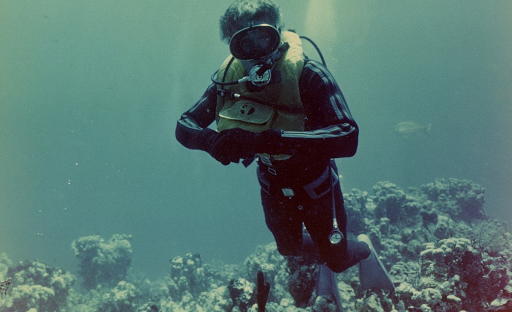 Peter on his first diving trip in 1970 to Bermuda when the national Geographic sent him down to tell the story of Bermuda by the shipwrecks around it. 