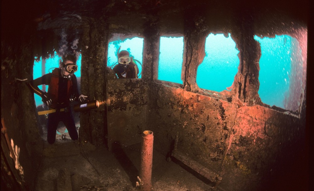 Peter and Wendy together exploring an historic shipwreck that Teddy has led them to